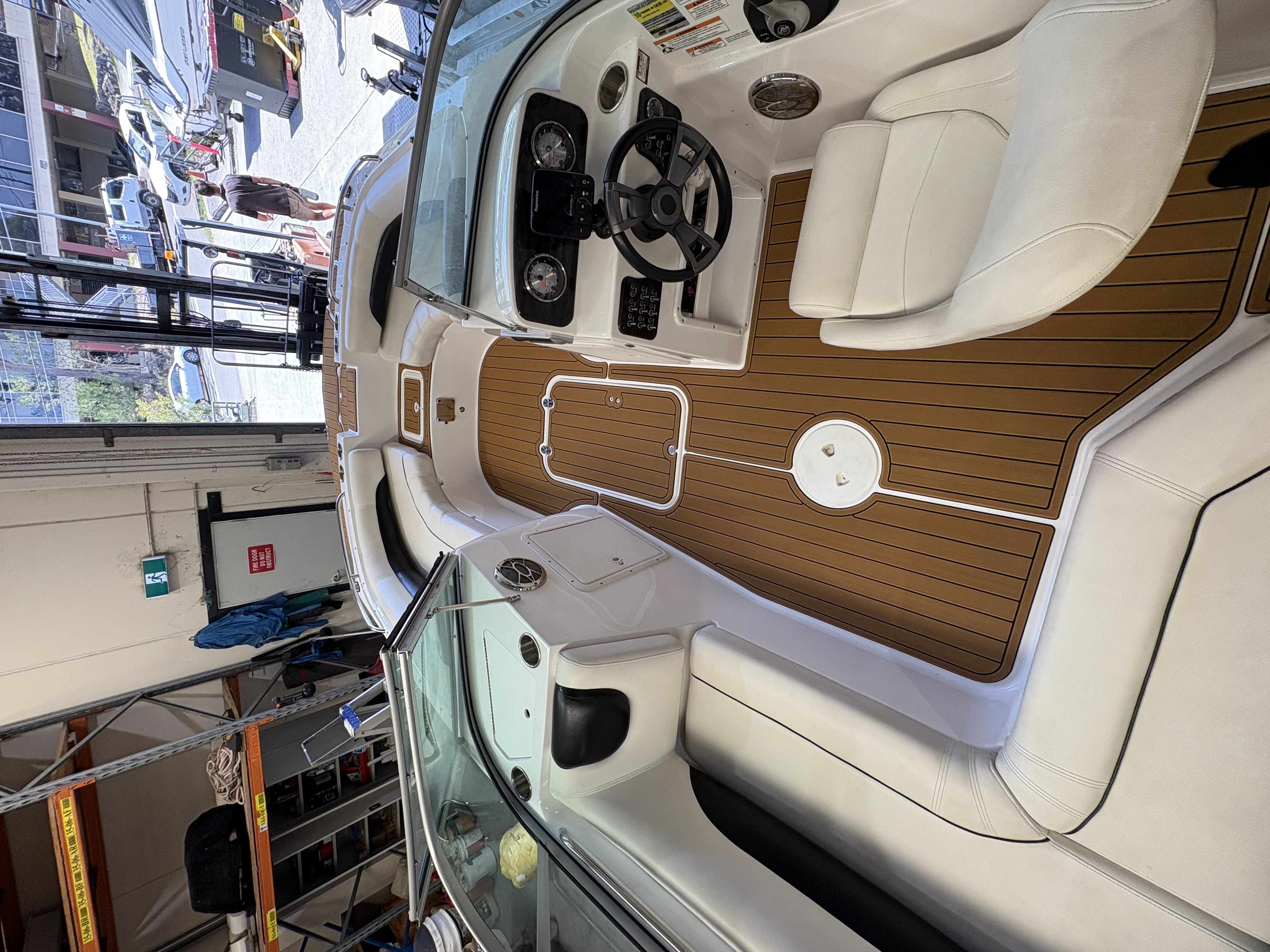 Boat interior cockpit
