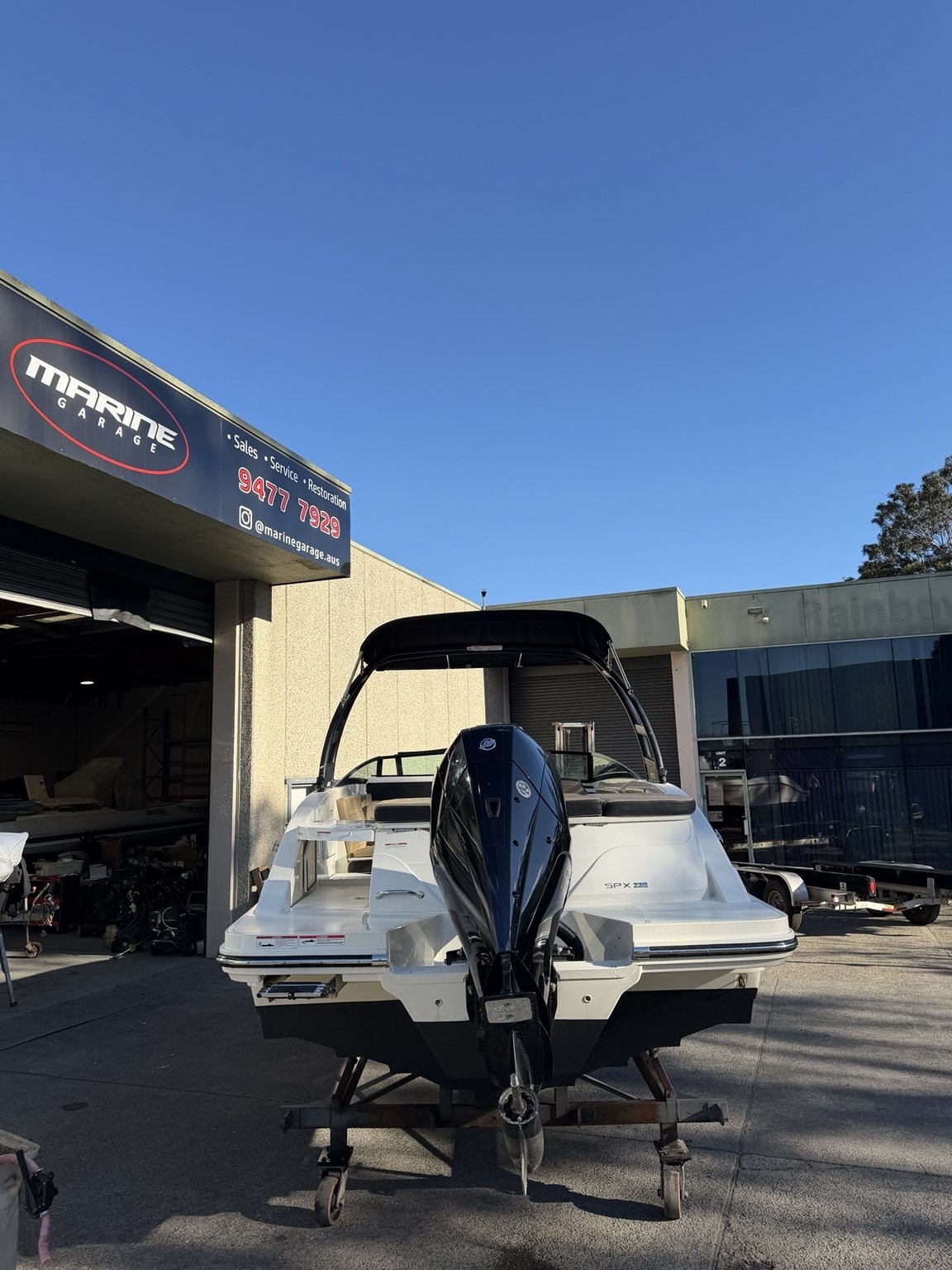 2023 Sea Ray SPX 230 OUTBOARD photo 7